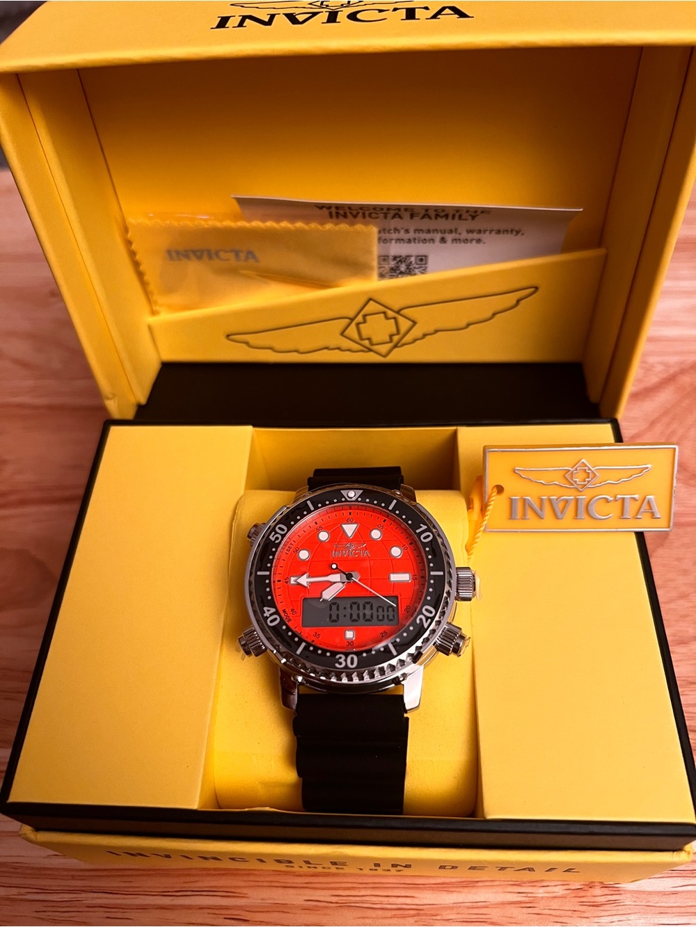 Invicta Pro Diver 48368 Men's 46.5mm Orange Dial Analog-Digital Black Silicone S